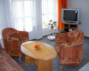 Ferienwohnung 'Villa Margot' - Herr Piper